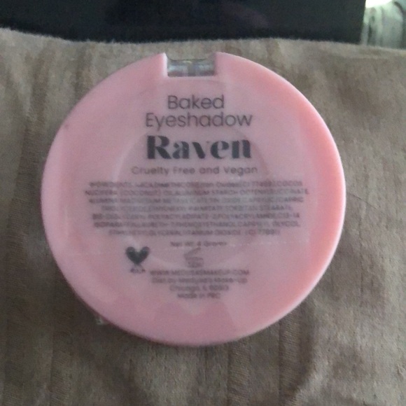 MEDUSA'S MAKEUP Baked Eyeshadow - Raven - Picture 2 of 2